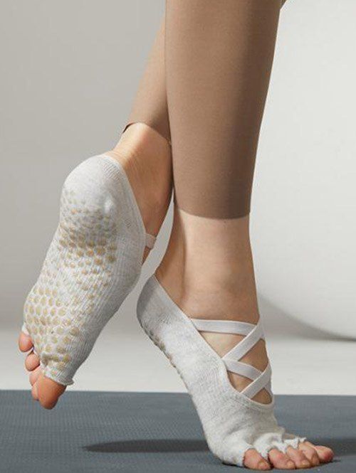 Chaussettes de Yoga Anti-Dérapantes Croisées en Coton - Gris Clair 