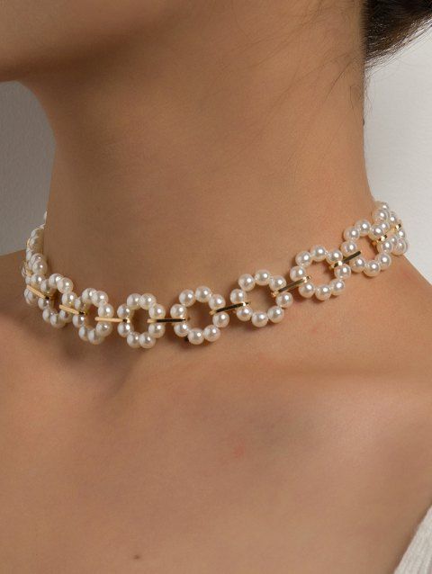 Faux Pearl Flower Choker Trendy Necklace
