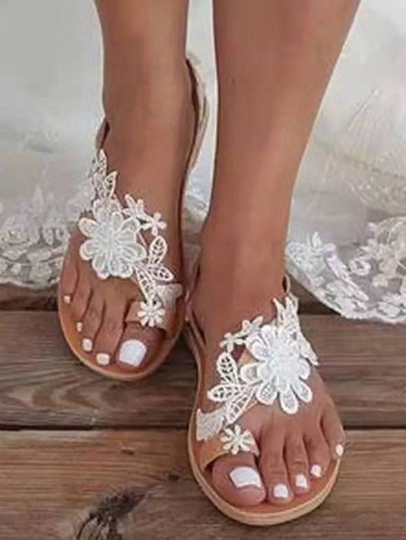Artificial Pearl Flower Guipure Embellishment Buckle Strap Flat Sandals - Blanc EU 36