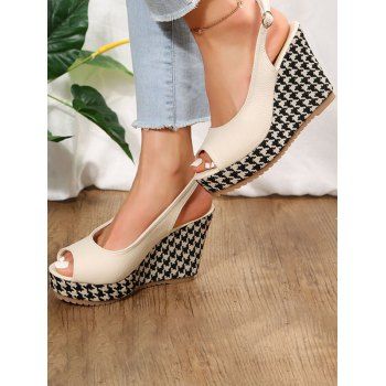 

Houndstooth Colorblock Wedge Heels Buckle Strap Outdoor Sandals, Beige