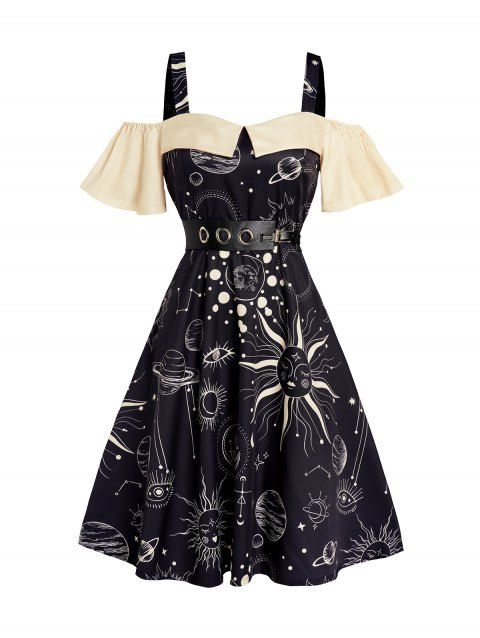 Robe Gothique Ceinturée Epaule Dénudée Etoile Lune et Soleil en Blocs de Couleurs à Manches Courtes