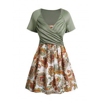 

Ruched Crossover Short Sleeve Crop Top And Paisley Flower Print Spaghetti Strap Camisole Set, Light green