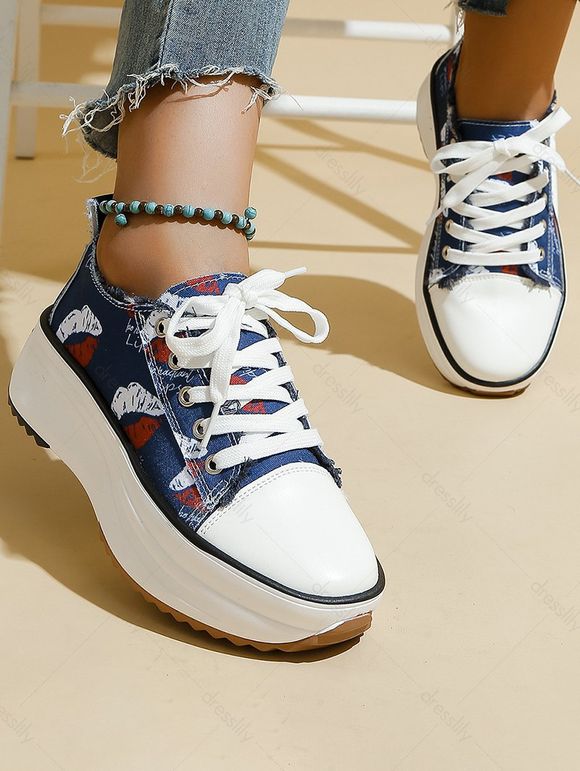 Lips Print Frayed Raw Hem Chunky Heel Casual Canvas Shoes - Bleu EU 42