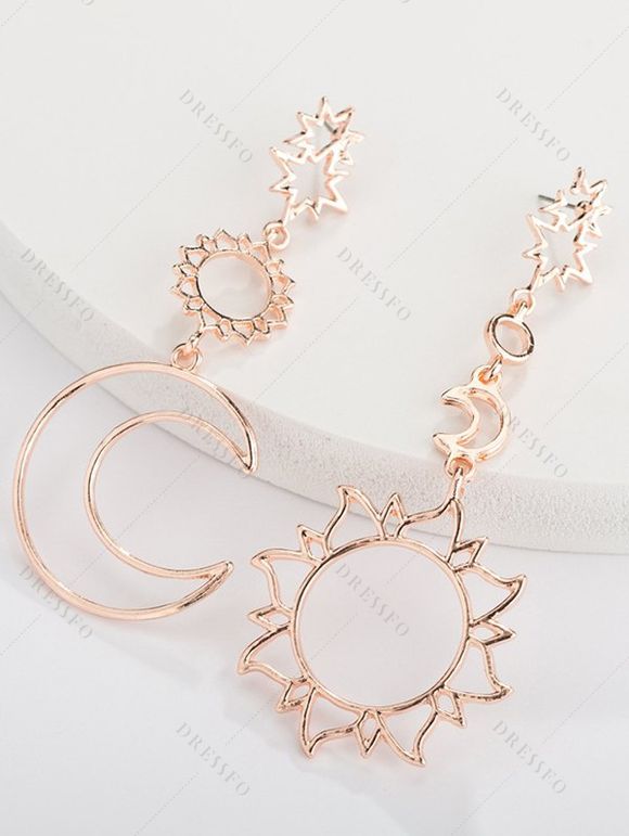 Boucles D'Oreilles Pendantes Asymétriques Motif Lune Etoile et Soleil à Sculpture Creuse - Or de Rose 