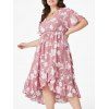 Robe D'Eté Péplum Fleur Imprimée Partout de Grande Taille Ourlet à Volants - Rose clair 5XL | US 22