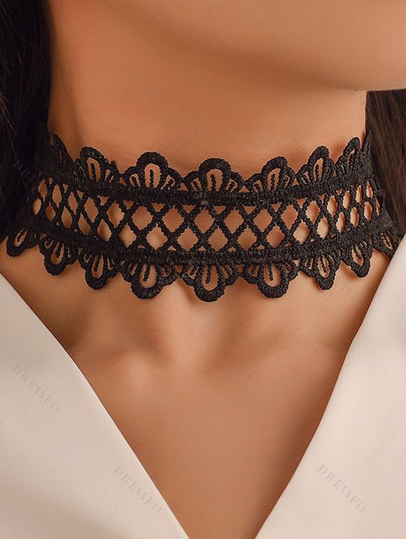 Collier Ras-du-Cou Rétro Fleuri Evidé en Dentelle Ourlet en Couleur Unie - Noir 