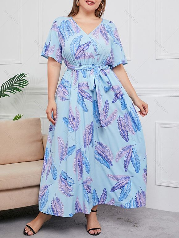 Robe D'Eté Fendue Plume Imprimée Superposée Ceinturée de Grande Taille à Volants - Bleu clair 4XL | US 22