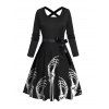 Robe Ligne A Mi-Longue Ceinturée Croisée Squelette Imprimée à Taille Haute - Noir S | US 4