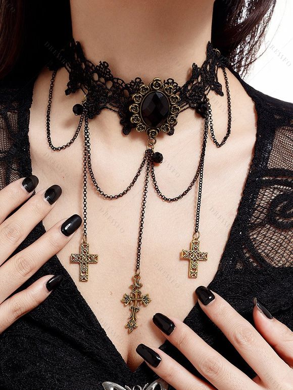 Collier en Dentelle avec Pendentif Lacets Croisés dans le Noir et Pierres Précieuses Style Gothique - Noir 
