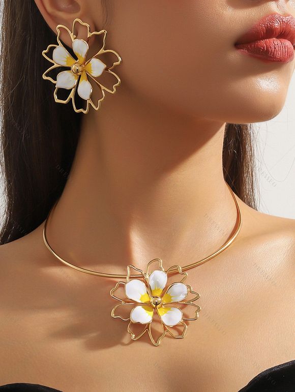 Ensemble de Collier et de Boucles D'Oreilles Rétro Fleur Superposé - Beige 