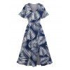 Vacation Couple Outfit Allover Palm Leaf Pattern Flare Sleeve Slit Dress and Roll Up Sleeve Shirt Matching Outfit - Bleu profond S | US 4