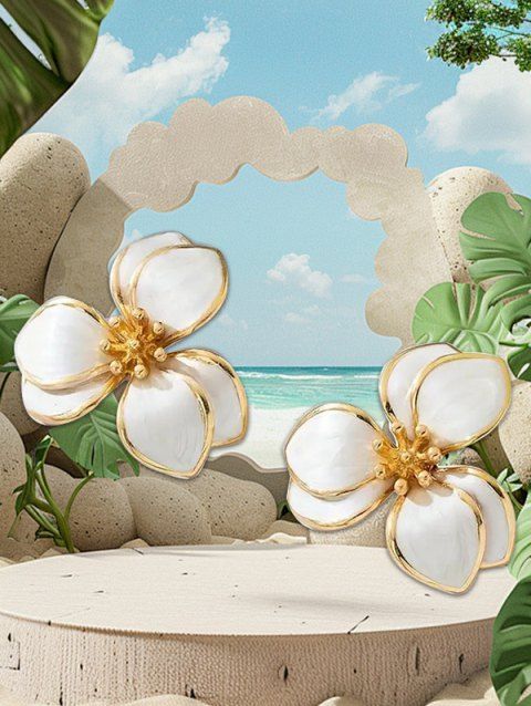 Boucles D'Oreilles Vintage Fleuries en Forme de Pétale