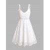 Robe de vacances courte en dentelle jacquard à fleurs de couleur unie, style romantique, bretelles non réglables, col en V, coupe trapèze - Blanc S | US 4