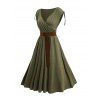 Casual Women Outfit Plain Color Cinched Shoulder Surplice Plunge Belted Midi Dress and Life Tree Pattern Earrings Hollow Out Sandals Set - Vert profond S | US 4
