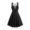 Robe gothique grande taille à lacets et œillets, couleur unie, bretelles croisées, ceinture à boucle, robe décontractée trapèze - Noir 5X | US 22