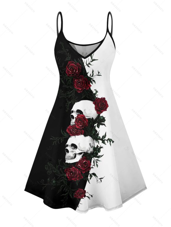 Gothic Women Outfit Monochrome Rose Skulls Pattern Spaghetti Strap Tank Dress and Heart Rose Necklace Heart Chain Embellishment Sandals Set - Noir S | US 4