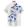 Tenue de vacances pour couple : robe longue débardeur trapèze à bretelles spaghetti, poches et imprimé floral lys, et chemise boutonnée assortie. - Bleu profond S | US 4