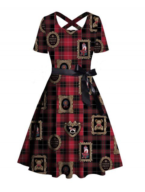 Robe de vacances à carreaux avec ceinture et motif badge, coupe croisée, manches courtes, coupe trapèze, mi-longue, style vintage