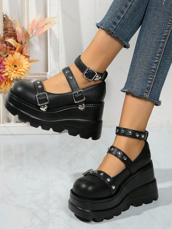 Gothic Shoes Rivet Heart Detail Buckle Strap Thick Platform Shoes - Noir EU 37
