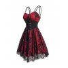 Robe camisole à doubles bretelles spaghetti et superposition de dentelle et de maille à imprimé floral sur toute la surface avec ceinture corset - Rouge M | US 6