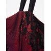 Robe camisole à doubles bretelles spaghetti et superposition de dentelle et de maille à imprimé floral sur toute la surface avec ceinture corset - Rouge M | US 6