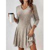 Robe texturée de couleur unie, mini-robe à col en V et manches longues - café lumière XXL | US 12