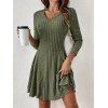 Robe texturée de couleur unie, mini-robe à col en V et manches longues - Vert Armée L | US 8
