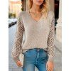 Pull tricoté de couleur unie à manches longues et col en V ajouré - café lumière S | US 4