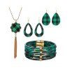 Ensemble d'accessoires, collier à pompons à imprimé écossais, boucles d'oreilles gouttelettes, bracelet superposé - Vert 
