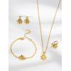 Ensemble de 4 accessoires de Noël : collier, bracelet, bague et boucles d'oreilles en strass avec flocons de neige - d'or 