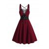 Robe gothique unie à œillets, lacets et bretelles à boucle, mini-robe - Rouge foncé M | US 6
