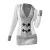 Spring Outfit Contrast Color Mock Horn Button Sweater and Skinny Jeans Set - Gris Clair S | US 4