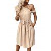 Robe élégante unie à col asymétrique, poches et ceinture, mini-robe - café lumière XL | US 10