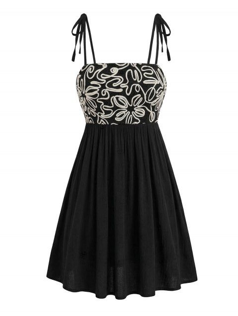 Robe de vacances à motif floral, bretelles spaghetti, épaules dénudées, poches et mini-robe