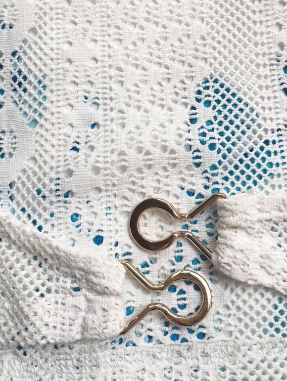 Bohemian Couple Outfit Floral Print Tied Empire Waist Dress Lace Hollow Out Cropped Cover-up and Shirt Set - Bleu Toile de Jean S | US 4