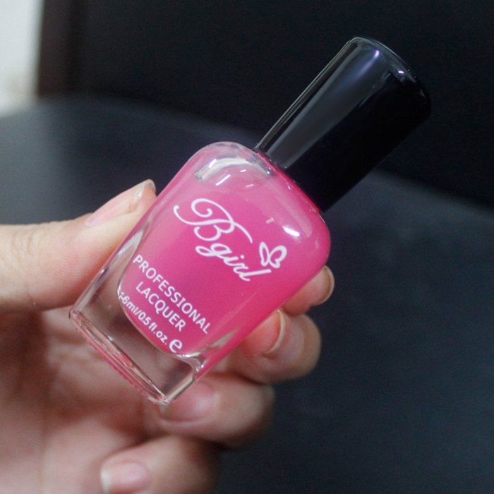 

Environmental Oil Calcium Base Nail Polish Fingernail Topcoat Manicure Tool, Red