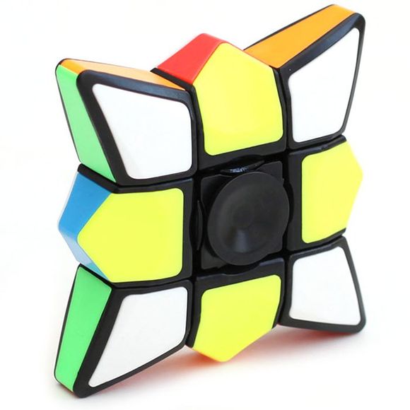 Cube magique de premier ordre avec rotation des doigts - multicolor A 