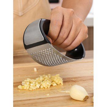

Stainless Steel Garlic Press Crusher Manual Kitchen Chopping Gadget, Silver