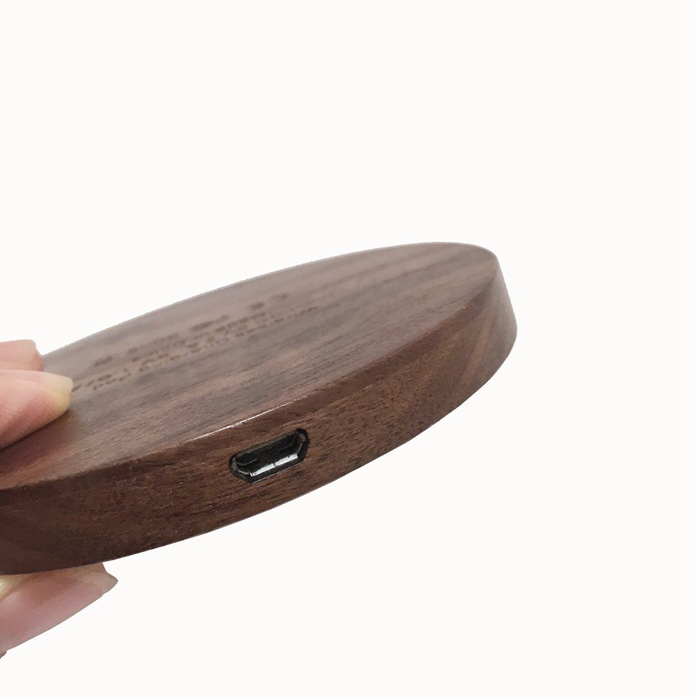 

YA002 Walnut Wood Wireless Fast Charger 10W, Brown