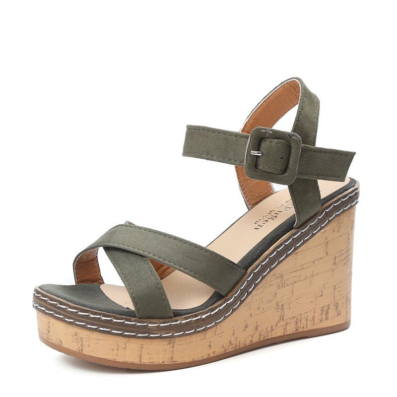 

New Comfortable Joker Thick Bottom Female Sandals in Summer, Fern green