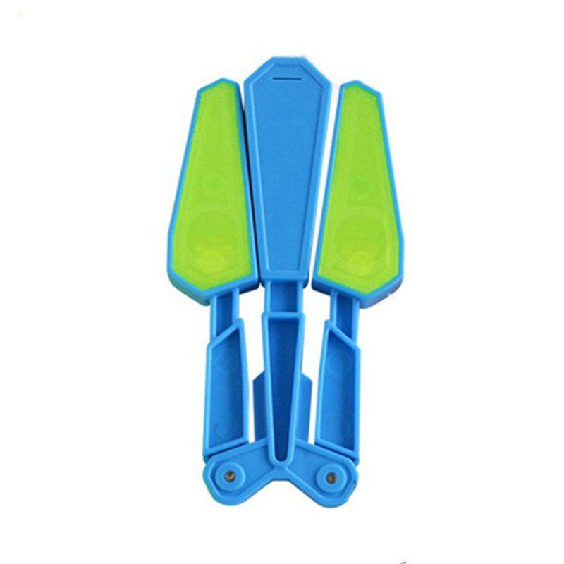 

Finger Tip Flipping Butterfly Knife with Light Acrobatic Stress Relieve Toy, Butterfly blue