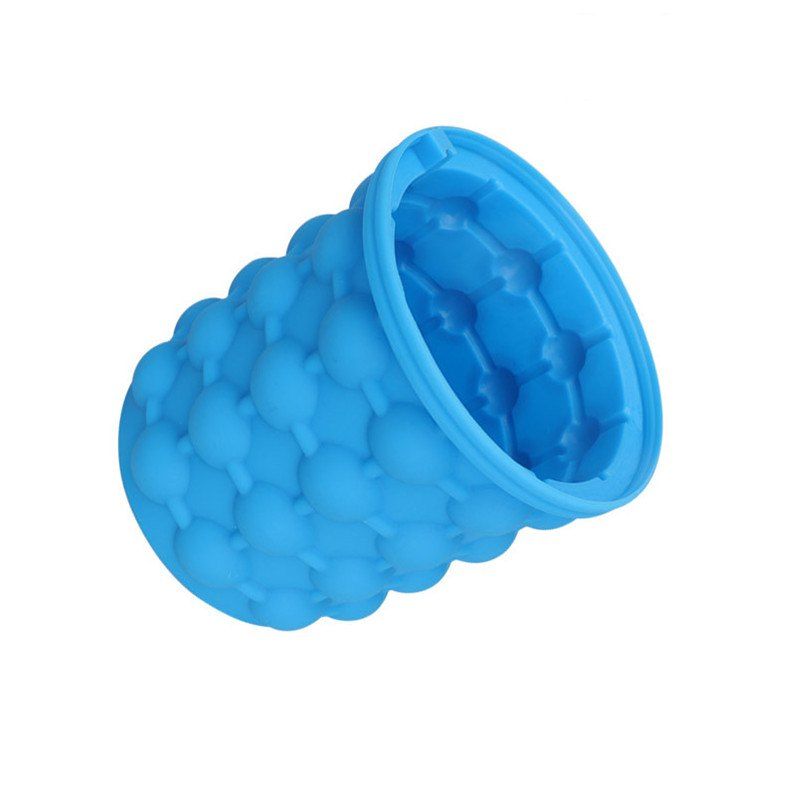 

Ice Cube Maker Revolutionary Space Saving, Blue