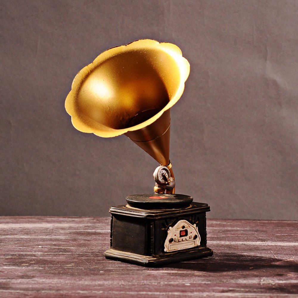 

Retro Gramophone Made Old Craft Resin Ornaments, Gold