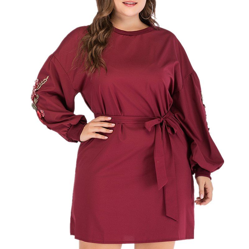 

Round Necktie Embroidered Dress, Red wine