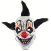 Un clown sorcier fabrique des masques amusants - 005 