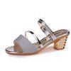 Une chaussure et deux sandales d'été pour femmes - Gris argenté EU 39