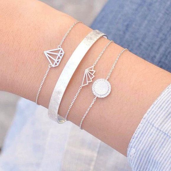 4pcs ensemble de bracelet de mode pour femmes design simple élégant bracelet délicat - Gris argenté 